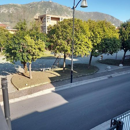 A Casa Di Falco Mondragone Exteriör bild