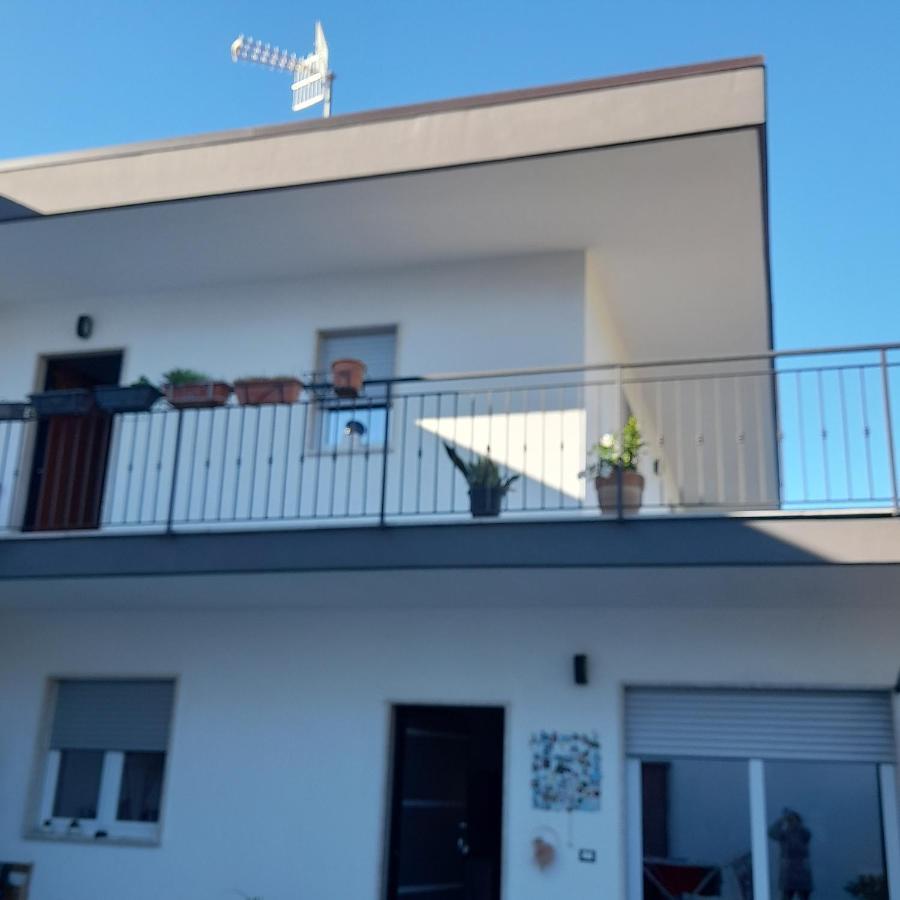 A Casa Di Falco Mondragone Exteriör bild